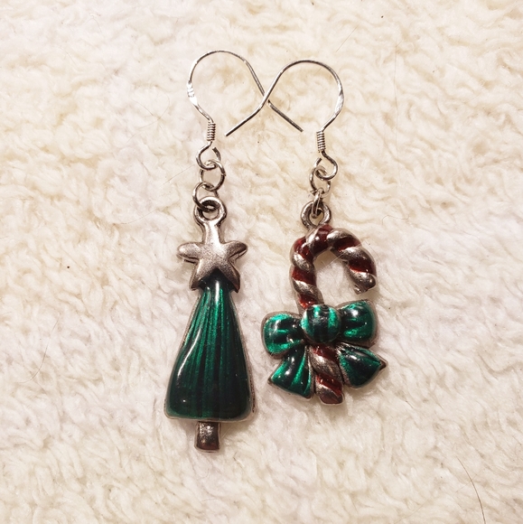 Made By Me OOAK Upcycled Vintage Painted Enamel Christmas Earrings - Picture 9 of 9